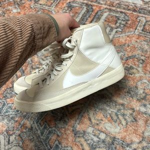 nike blazers cream and white
